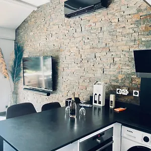  Appartement Moderne à Pied Plages, Commerces